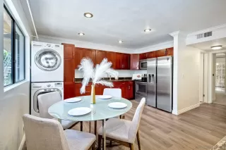 Photo #4: 240014538 Listing 