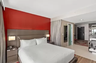 Photo #3: 240014539 Listing