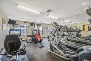 Photo #6: 240014554 Listing