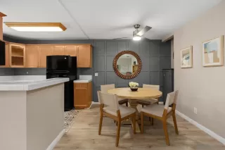 Photo #4: 240014563 Listing