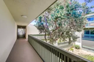 Photo #5: 240014627 Listing