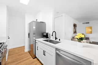 Photo #3: 240014654 Listing 