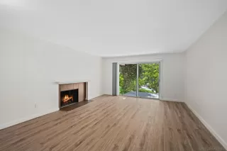 Photo #4: 240014679 Listing