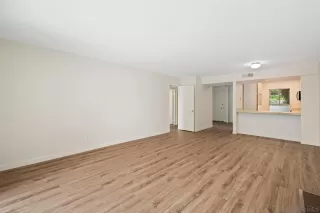 Photo #6: 240014679 Listing