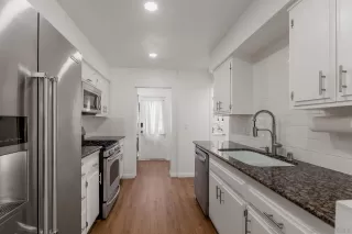 Photo #6: 240014735 Listing