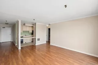 Photo #5: 240014745 Listing 