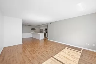 Photo #2: 240014756 Listing 