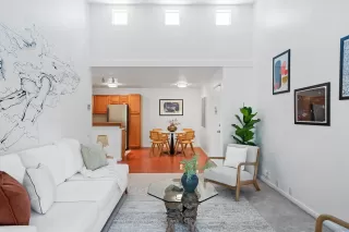 Photo #2: 240014784 Listing