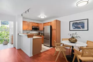 Photo #4: 240014784 Listing