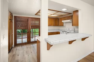 Photo #2: 240014800 Listing