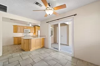 Photo #6: 240014802 Listing