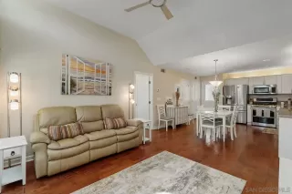 Photo #5: 240014807 Listing 