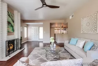 Photo #4: 240014830 Listing