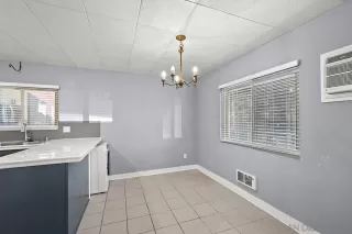 Photo #5: 240014833 Listing