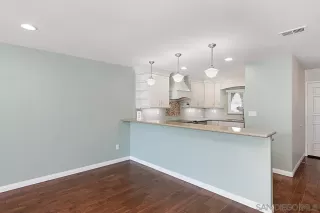 Photo #6: 240014835 Listing