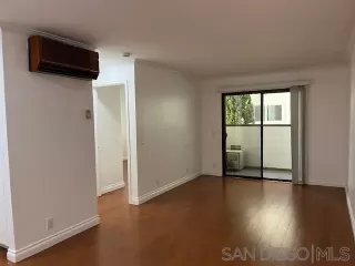 Photo #3: 240014857 Listing 