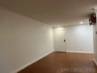 Photo #5: 240014857 Listing 