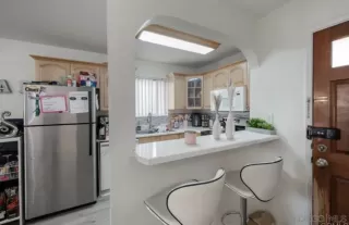 Photo #4: 240014864 Listing