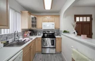 Photo #5: 240014864 Listing