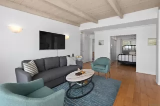 Photo #5: 240014889 Listing 