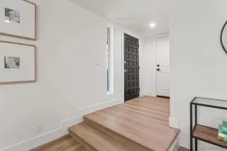 Photo #2: 240014893 Listing