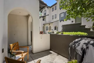 Photo #3: 240014899 Listing