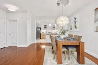 Photo #2: 240014943 Listing