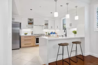 Photo #3: 240014943 Listing