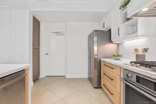 Photo #6: 240014943 Listing