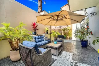 Photo #6: 240014987 Listing