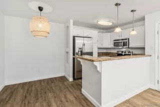 Photo #2: 240015033 Listing