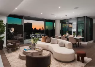 Photo #1: 240015037 Listing 