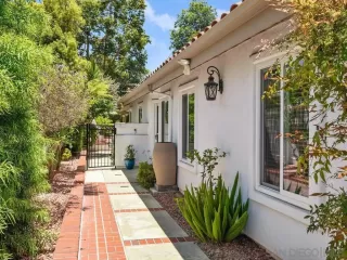 Photo #1: 240015044 Listing