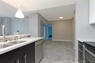 Photo #3: 240015083 Listing