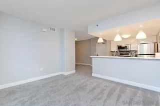 Photo #6: 240015083 Listing