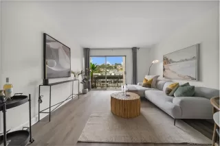 Photo #1: 240015142 Listing