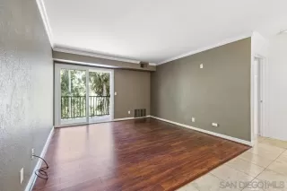 Photo #1: 240015156 Listing