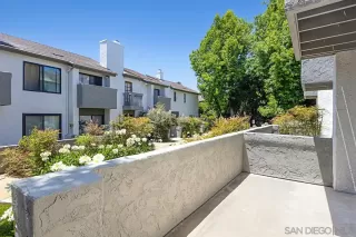 Photo #5: 240015215 Listing