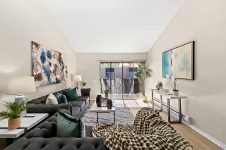 Photo #3: 240015225 Listing 