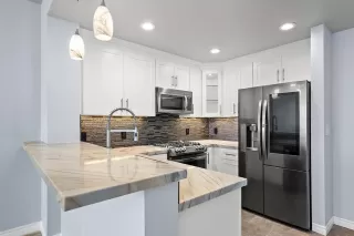 Photo #2: 240015298 Listing 