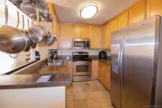 Photo #5: 240015314 Listing