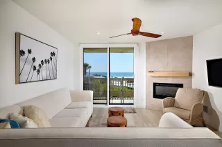 Photo #1: 240015319 Listing 
