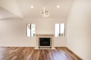 Photo #4: 240015362 Listing