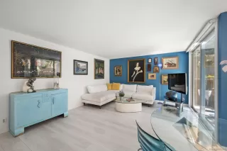 Photo #2: 240015382 Listing 