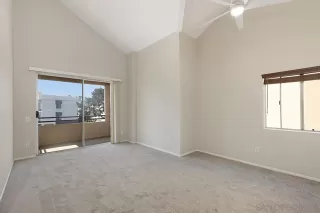 Photo #2: 240015392 Listing