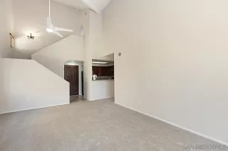 Photo #4: 240015392 Listing