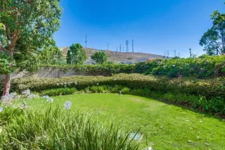 Photo #5: 240015406 Listing 