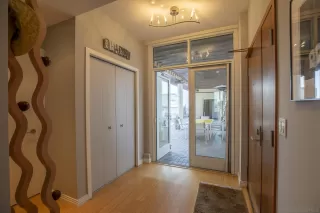 Photo #1: 240015437 Listing