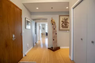 Photo #2: 240015437 Listing