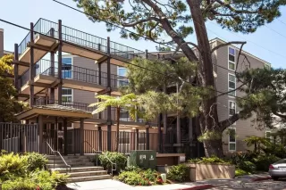 Photo #3: 240015453 Listing